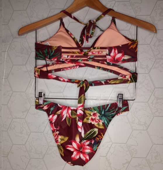 Shade & Shore wrap halter plum floral bikini set - Picture 8 of 12